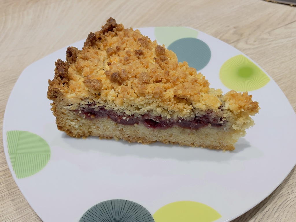 Bild zu Streuselkuchen mit Sauerkirschen